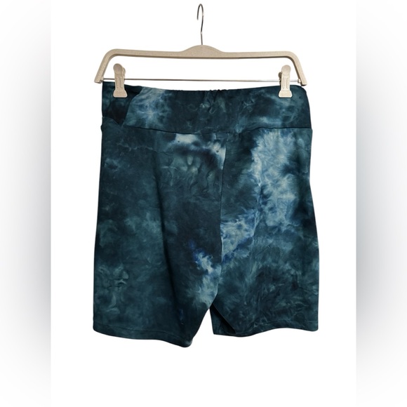 Fitz+Eddi Tie-Dye Shorts • Size XL • Color: Emerald - Picture 2 of 3